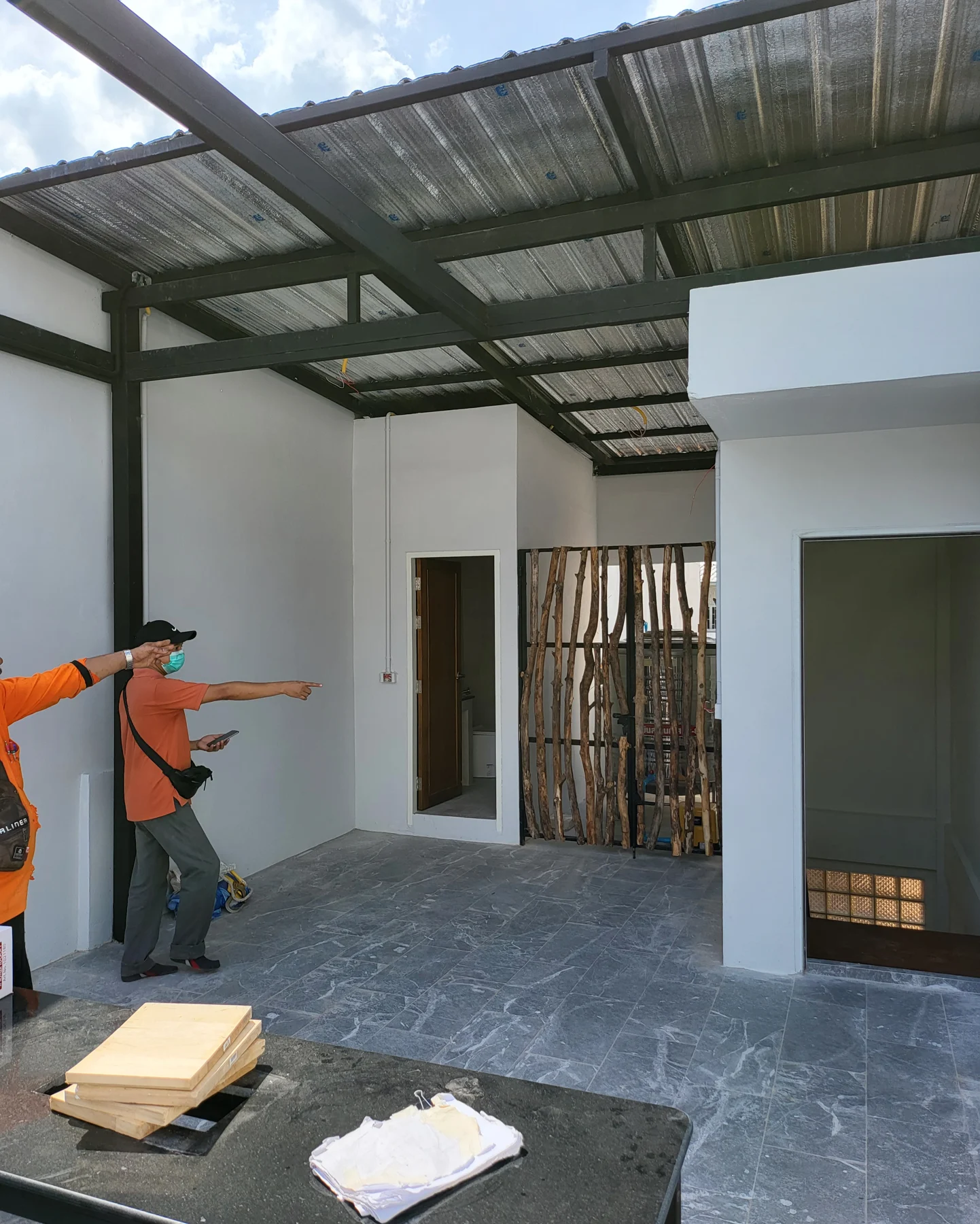 Covered terrace and finishing work
